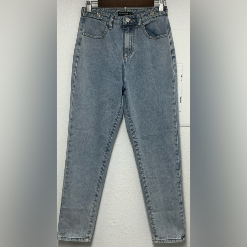 PrettyLittleThing Women’s Straight Leg Blue Jeans Sz 4